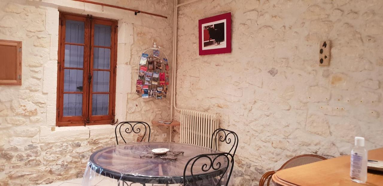 Joli Maison En Pierre Villa Arles Eksteriør billede