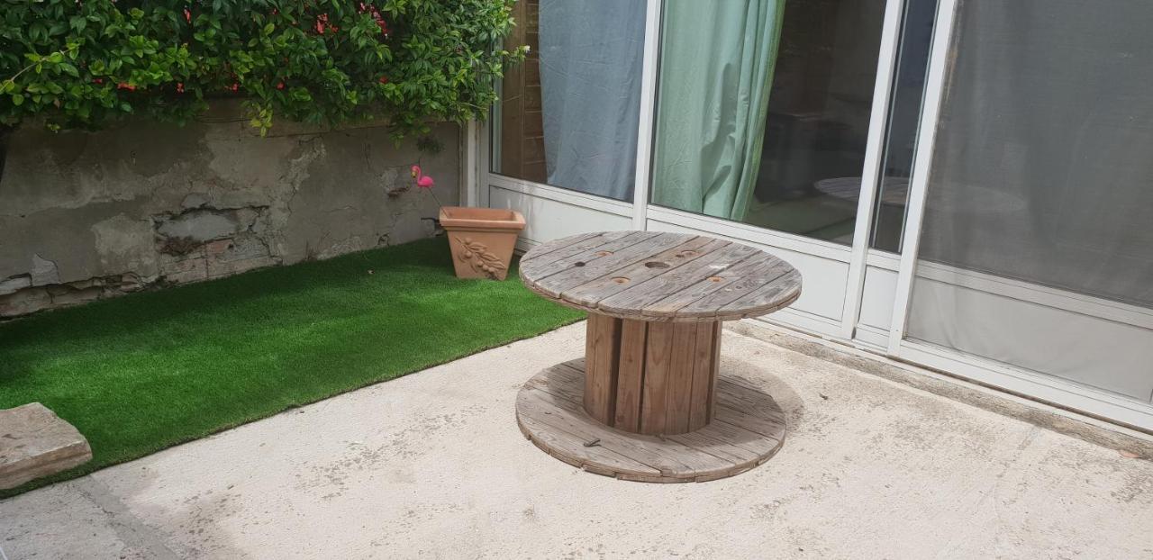 Joli Maison En Pierre Villa Arles Eksteriør billede
